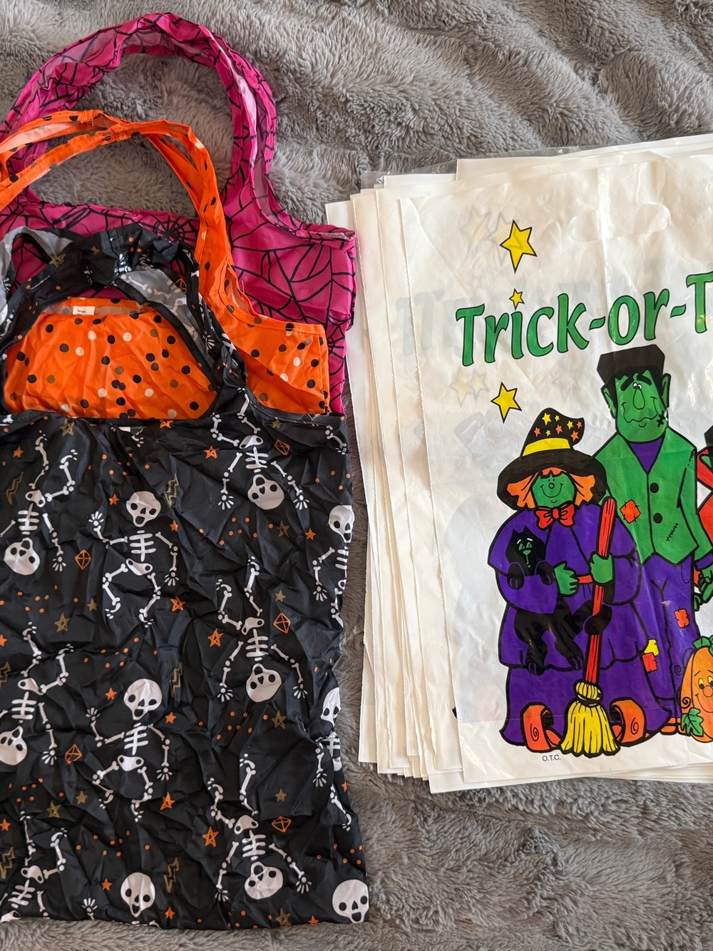Vtg 2015 Target Halloween Foldable Totes & NEW Oriental Trading Treat Bags Lot